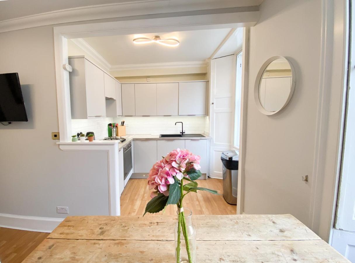 Rose Street'S Hidden Treasure- 2Bed Newly Refurbished Apt — Photos 2